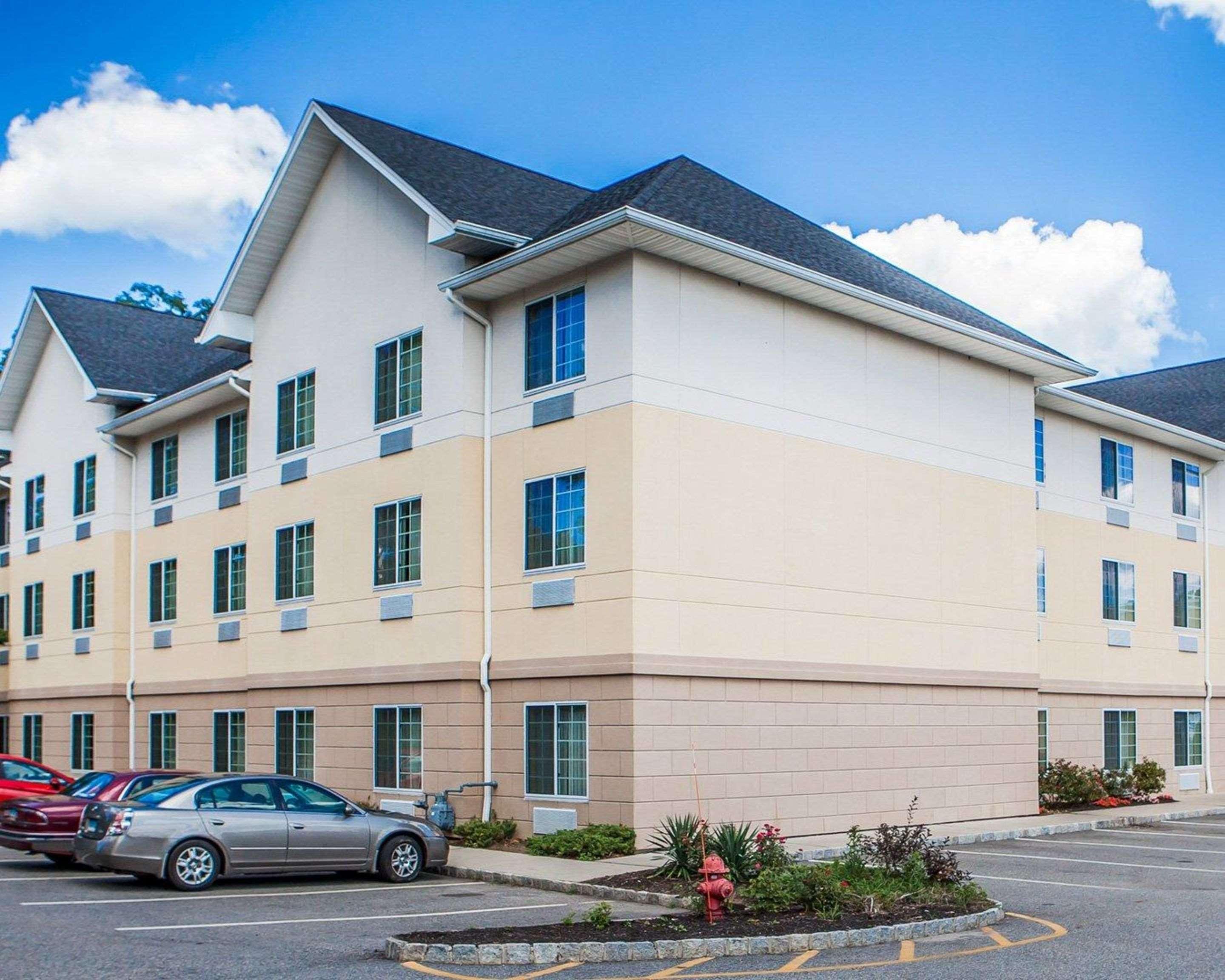 Tapa Hotel, Inn & Suites Mahwah Kültér fotó