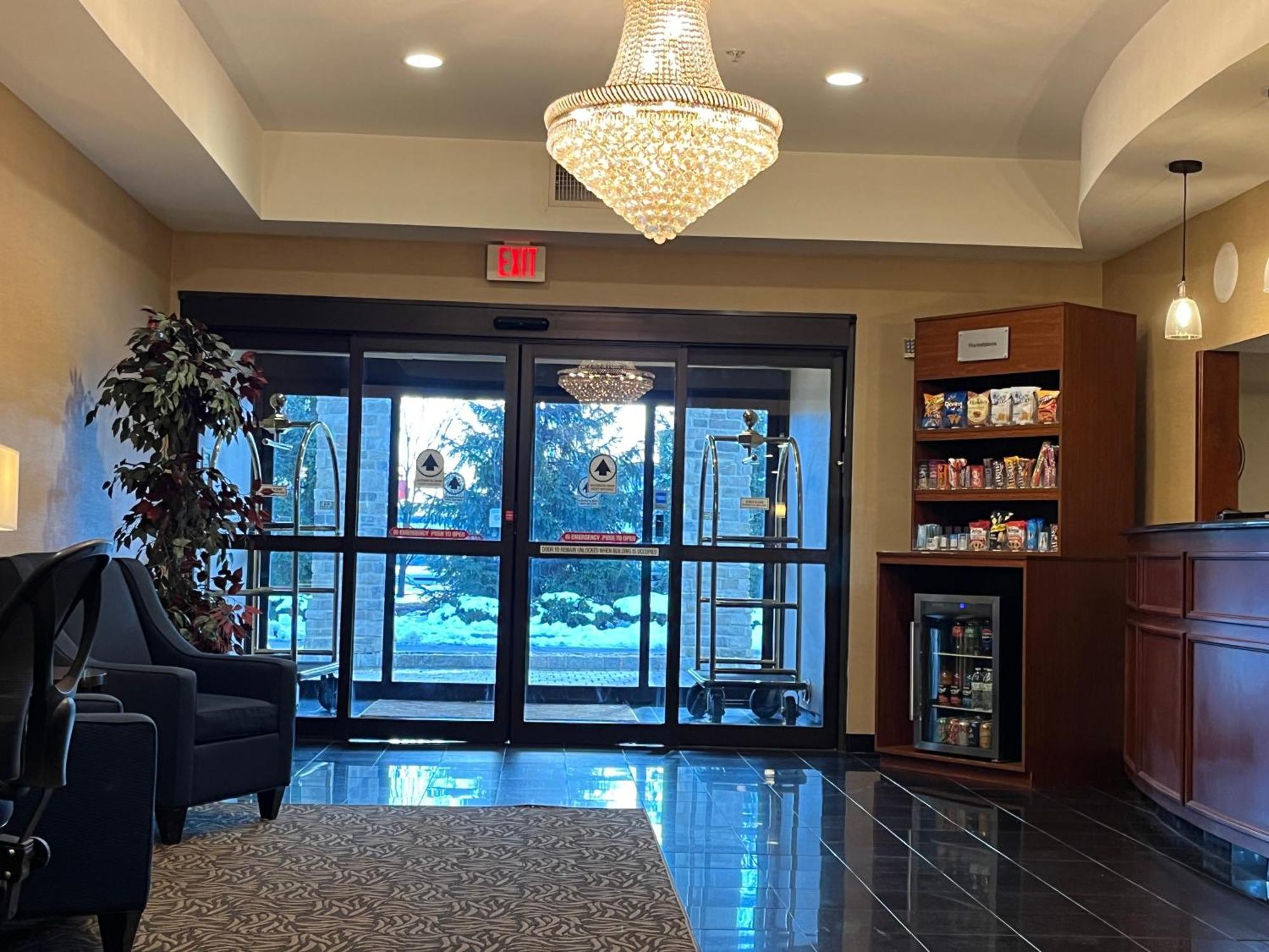 Tapa Hotel, Inn & Suites Mahwah Kültér fotó